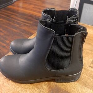 MAURICES BLACK BOOTS